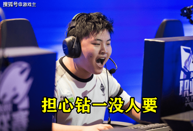 华体会在线入口Uzi关键时刻伤愈复出浙江队主帅复盘备战国王杯，现场解说直呼：风云突变密尔沃基雄鹿关键时刻完成体检的简单介绍